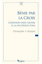 Bénie par la croix